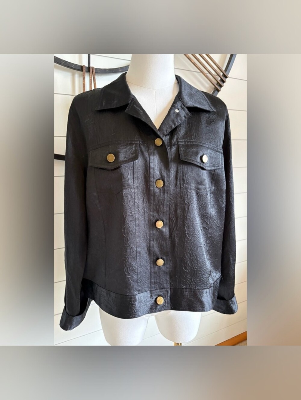 Spenser Jeremy Black Textured Satin-Like Shaket W Prominent Gold-Tone Buttons.